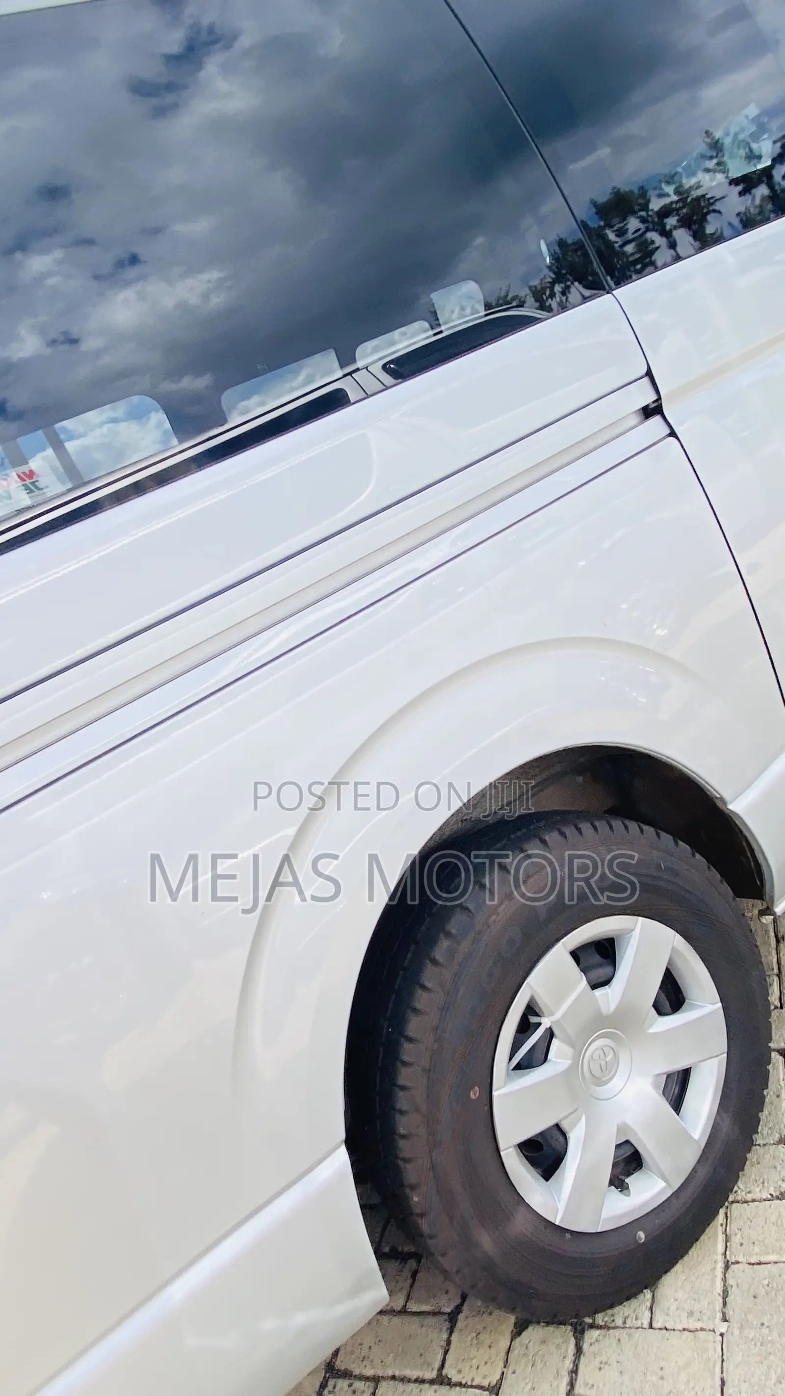 Toyota HiAce 2019 Silver