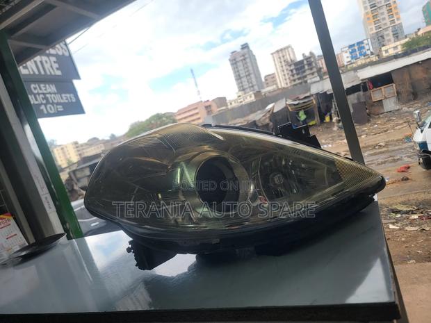 Nissan Tiida Headlight Zenon - main view