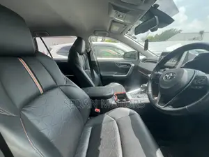 Toyota RAV4 2019 Matt Black