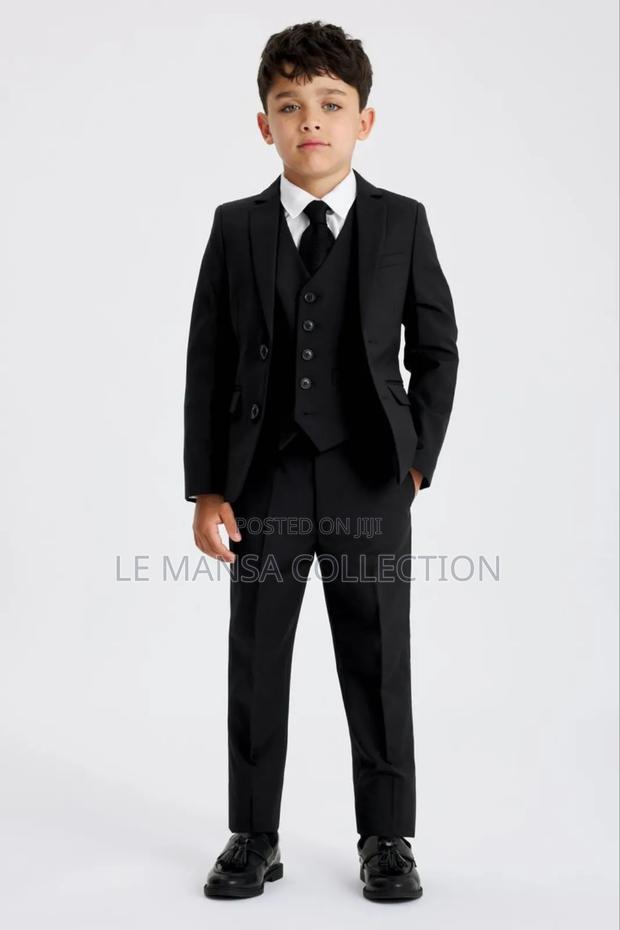 Modern Official Suits - thumbnail 2