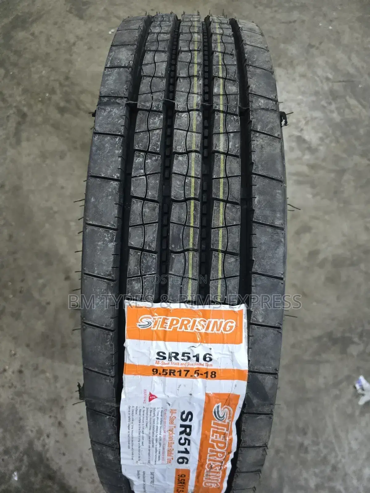9.5 R17.5 Steprising Tyres (Highway)