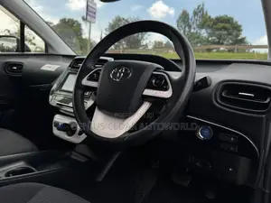 Toyota Prius 2017