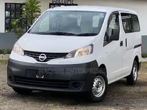 Nissan NV200 2019 White