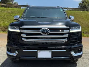 Toyota Land Cruiser 2023 Black