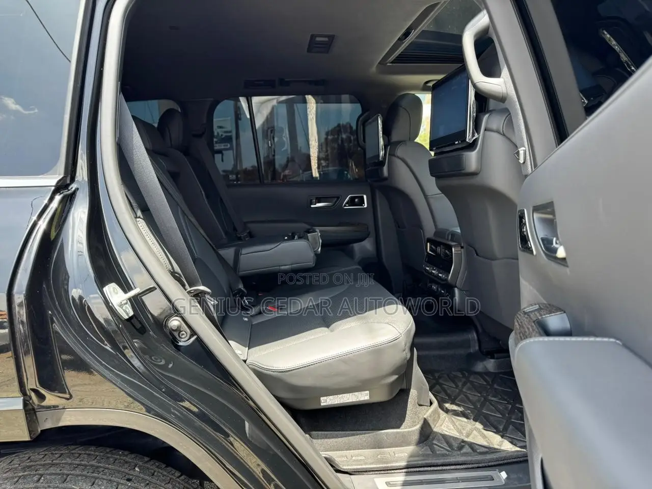 Toyota Land Cruiser 2023 Black
