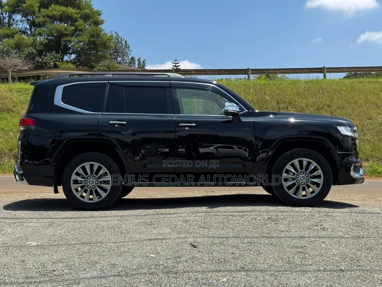 Toyota Land Cruiser 2023 Black