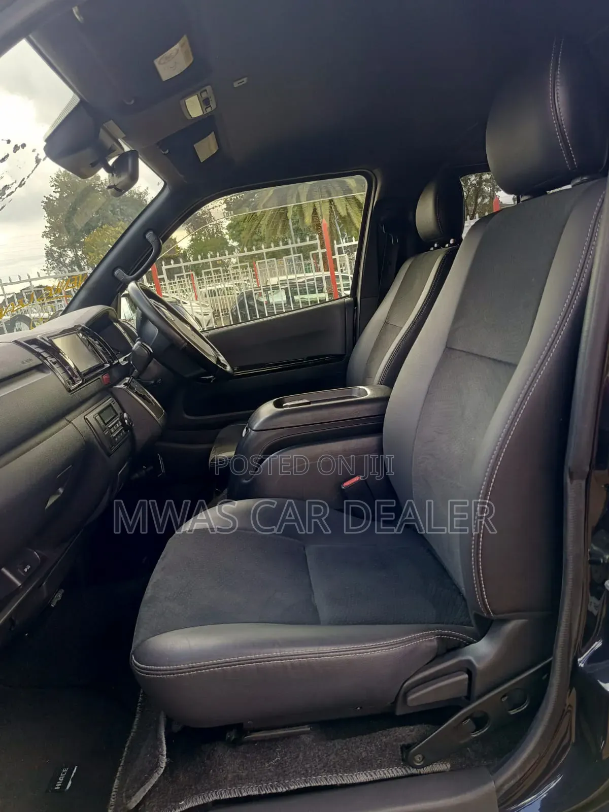 Toyota HiAce 2020 Black