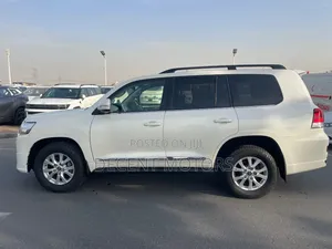 Toyota Land Cruiser 4.5 V8 TD 2019 White