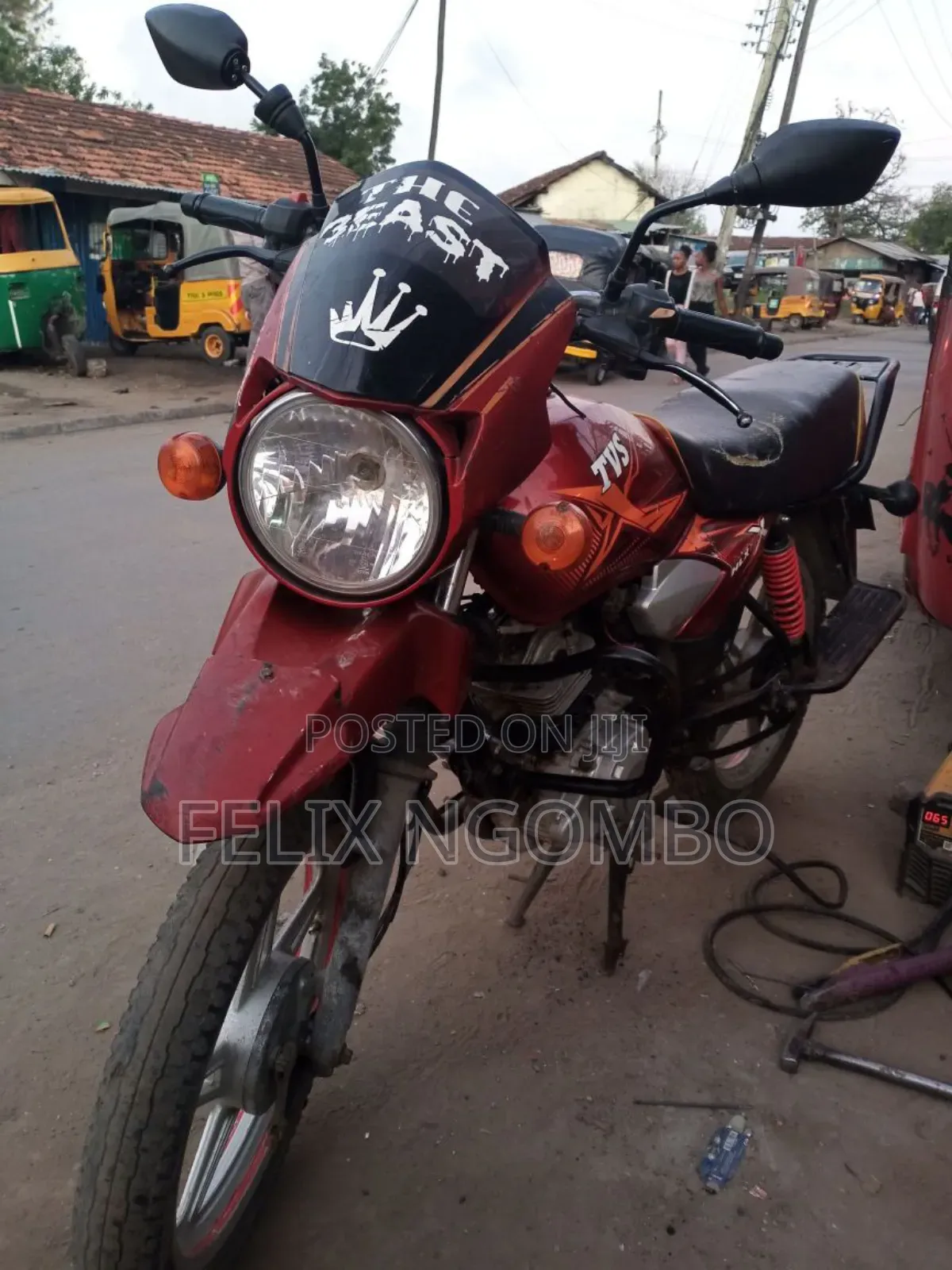 TVS HLX Plus ES 2019 Red