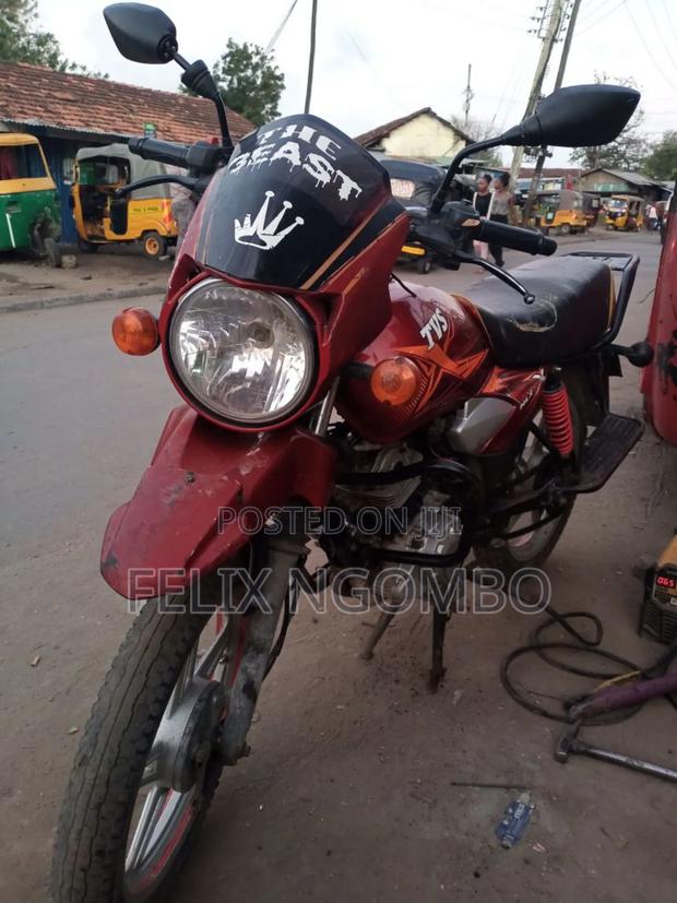TVS HLX Plus ES 2019 Red - thumbnail 8