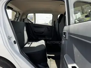 Daihatsu Mira 2019