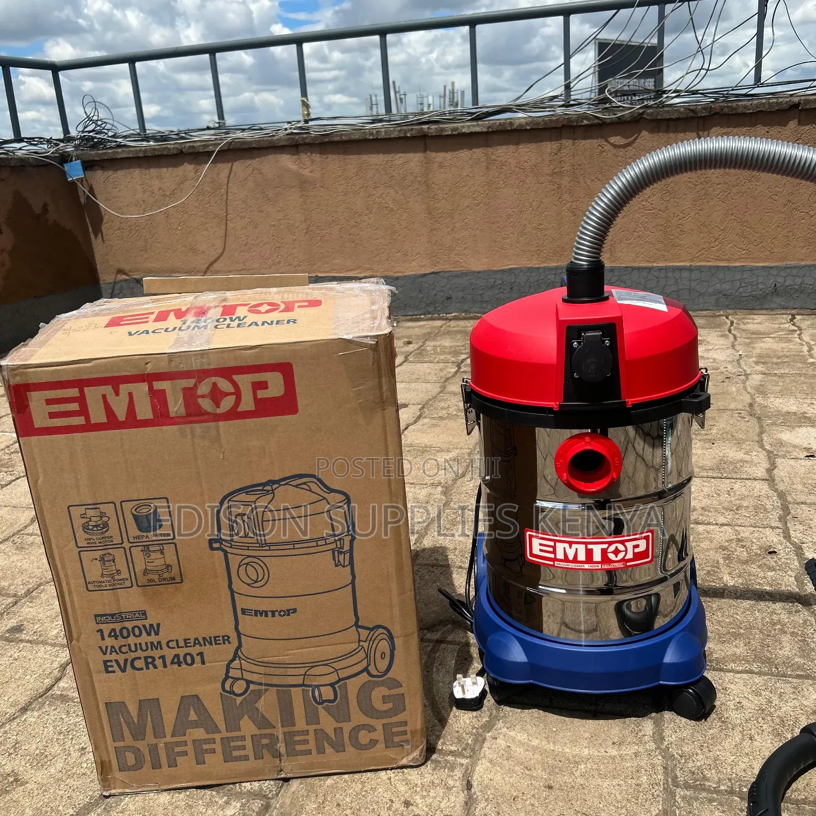 Wet and Dry Vacuum Cleaner 30l Emtop Stainless 1400 Watts 30 Litres