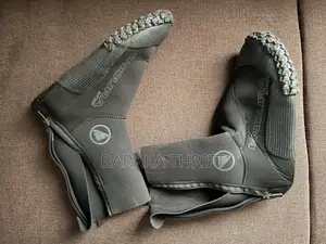 Mt500 Overshoes - Black {Size 7)
