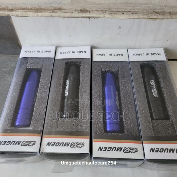 Universal Mugen Manual Gear Shift Knob