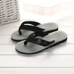 Flip Flops - thumbnail 2