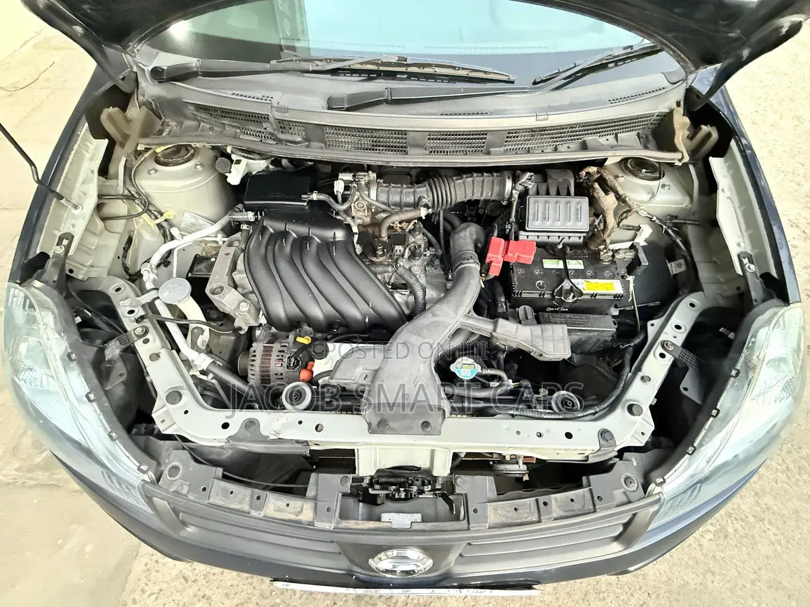 Nissan Advan 2017 Gray