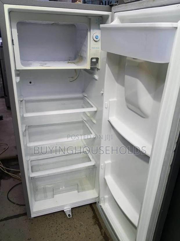 Hisense 176l With Dispenser,Used - thumbnail 5