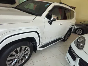Toyota Land Cruiser 2020 White