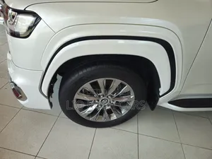 Toyota Land Cruiser 2020 White
