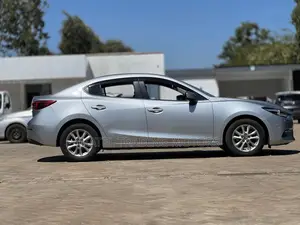 Mazda Axela 2018 Silver