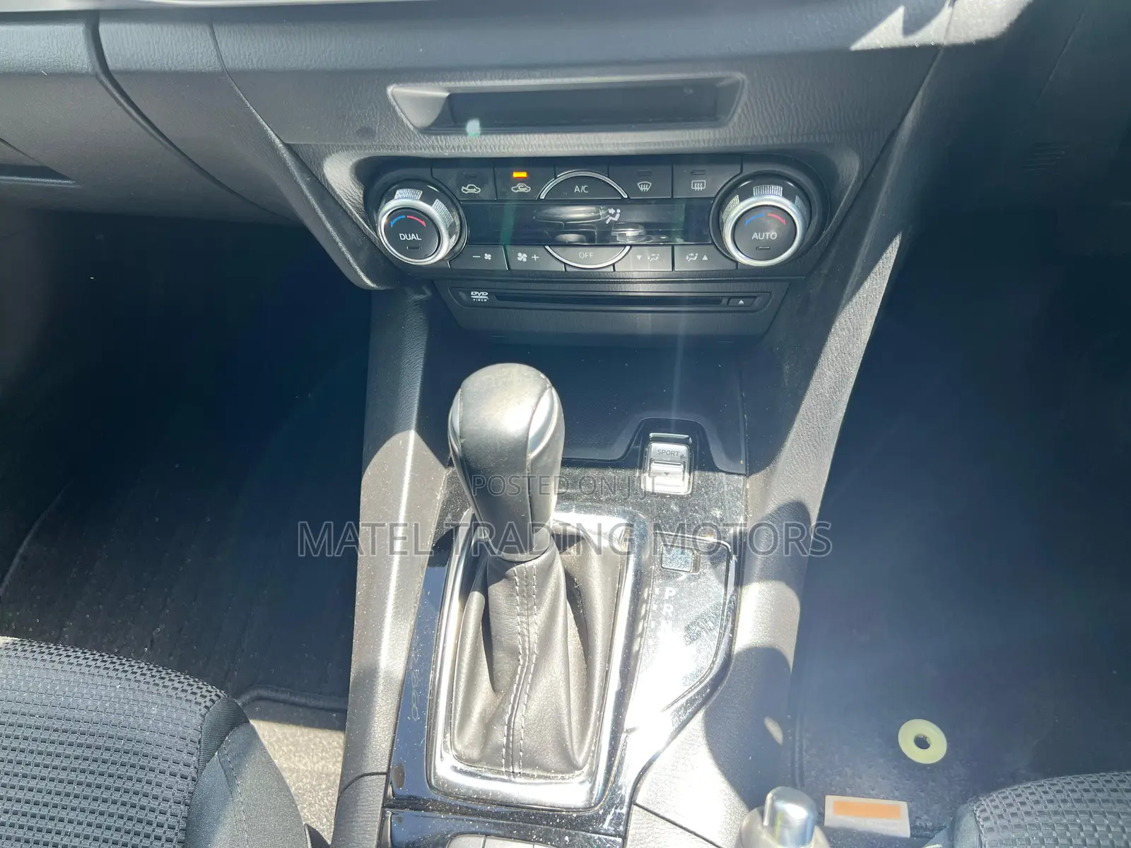 Mazda Axela 2018 Silver