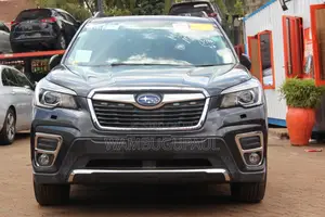 Subaru Forester Premium AWD 2019 Gray