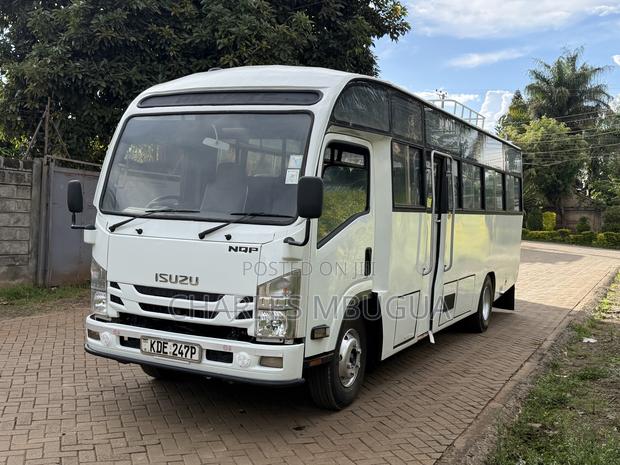Isuzu NQR 2021 White - thumbnail 9