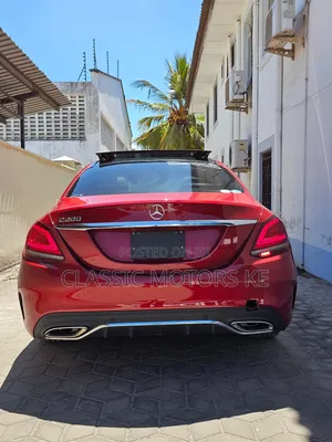 Mercedes-Benz C200 2020 Red