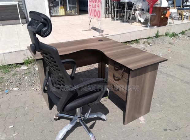 Lshape American Walnut+Office Chair