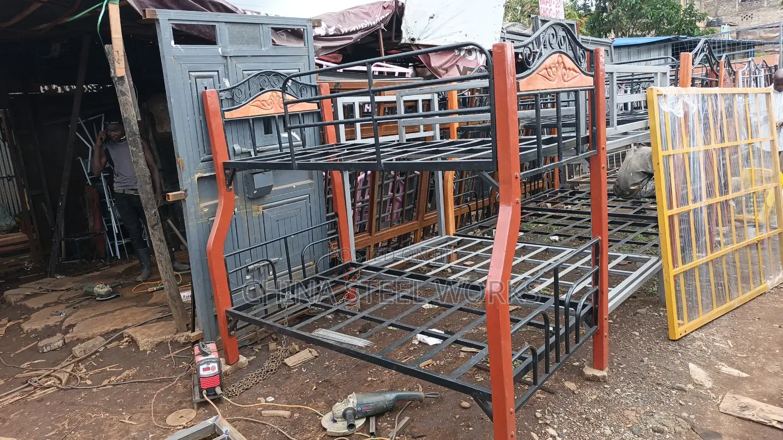 3.5 X6 Bottom, 3*6 Top Metalic Double Bed
