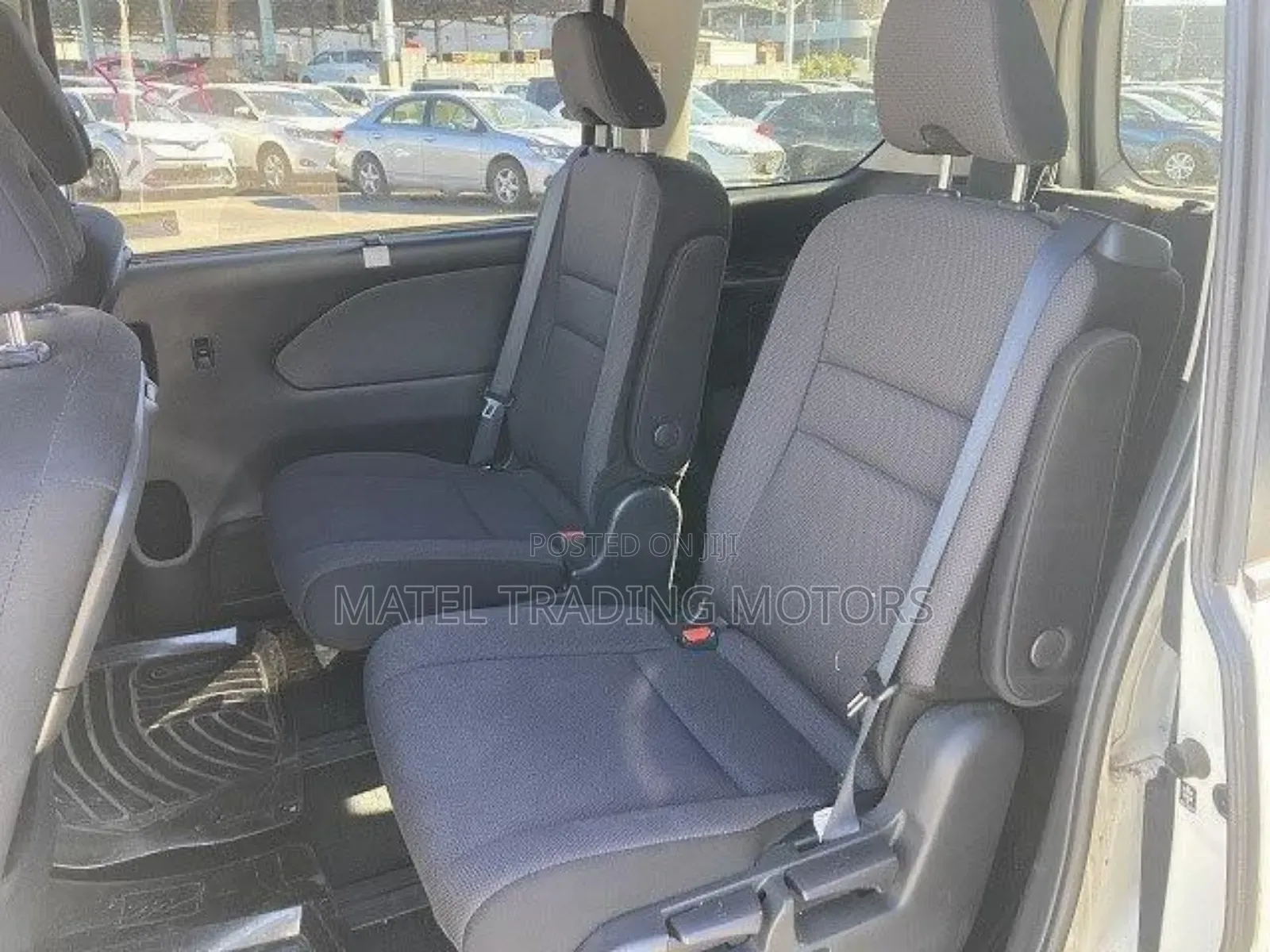 Nissan Serena 2019 White