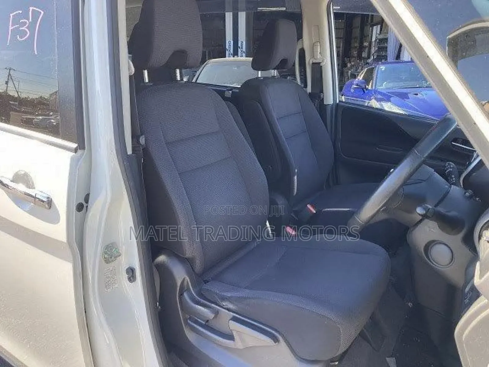 Nissan Serena 2019 White
