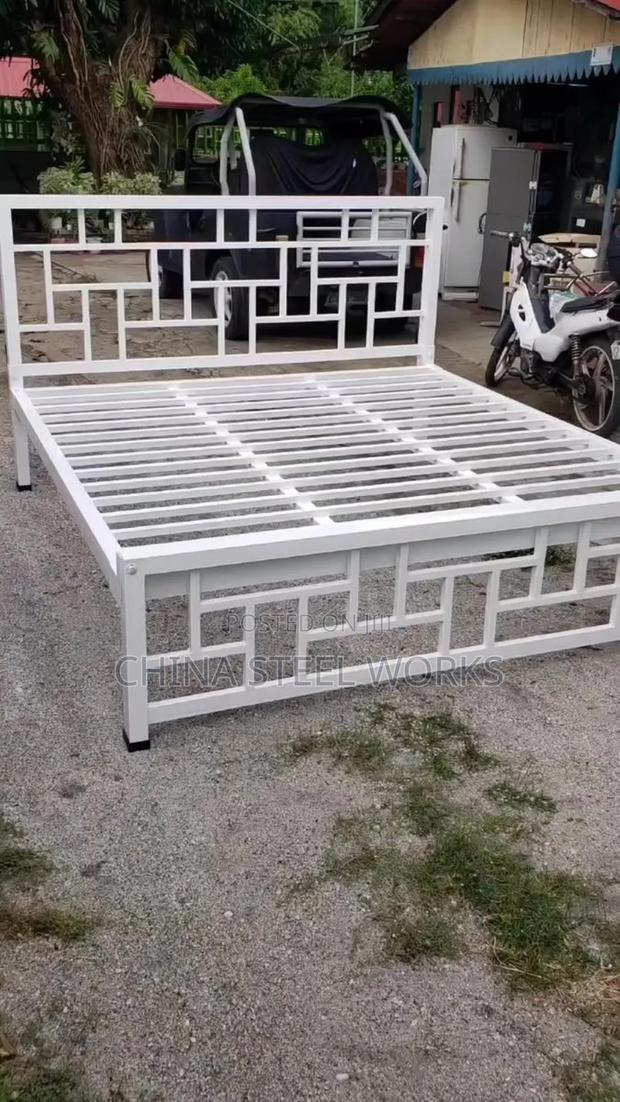 Metalic Standard Bed