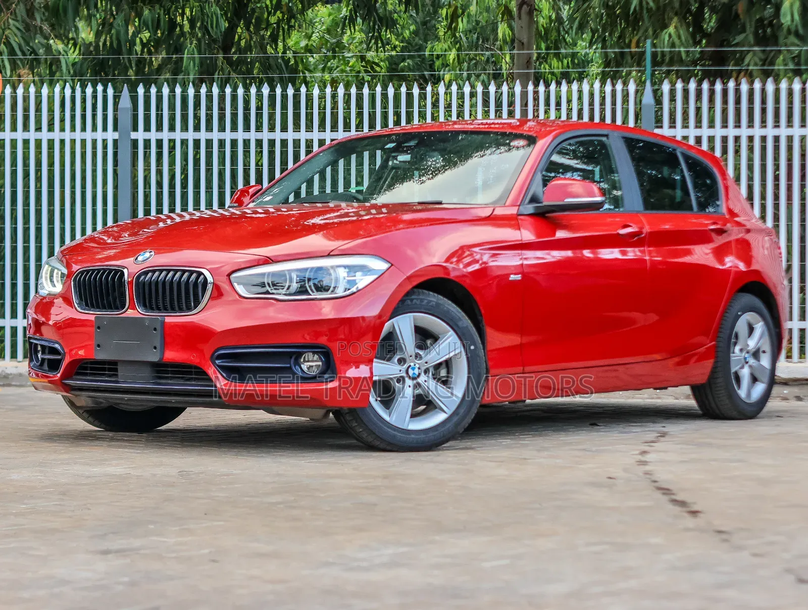 BMW 118i 2018 Red