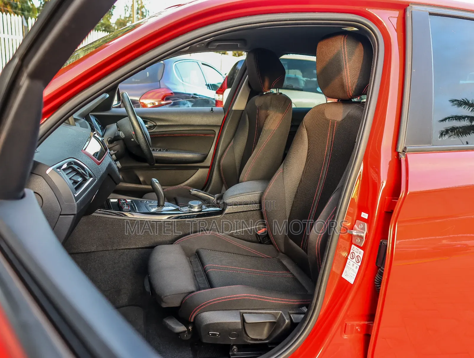 BMW 118i 2018 Red