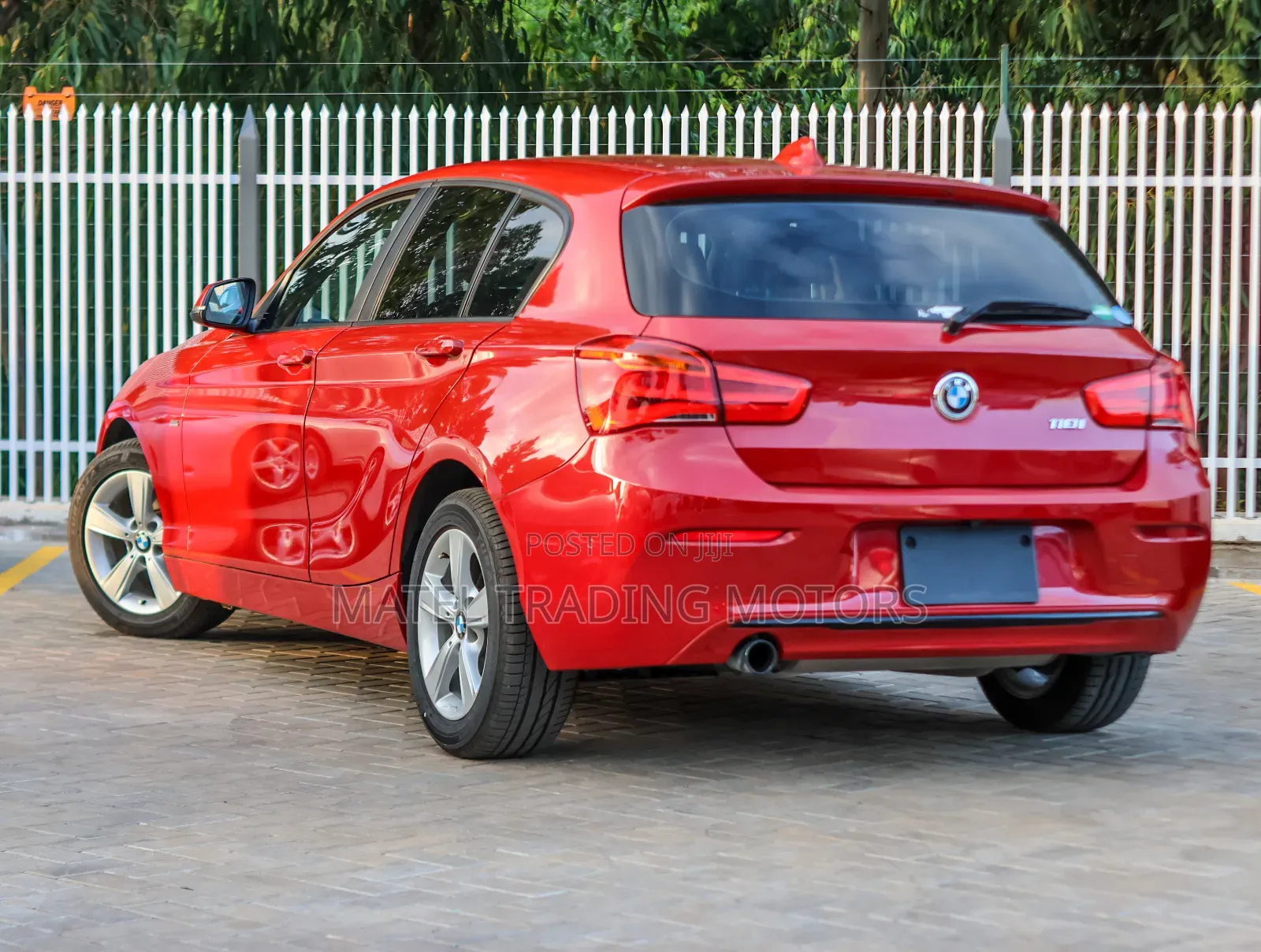 BMW 118i 2018 Red