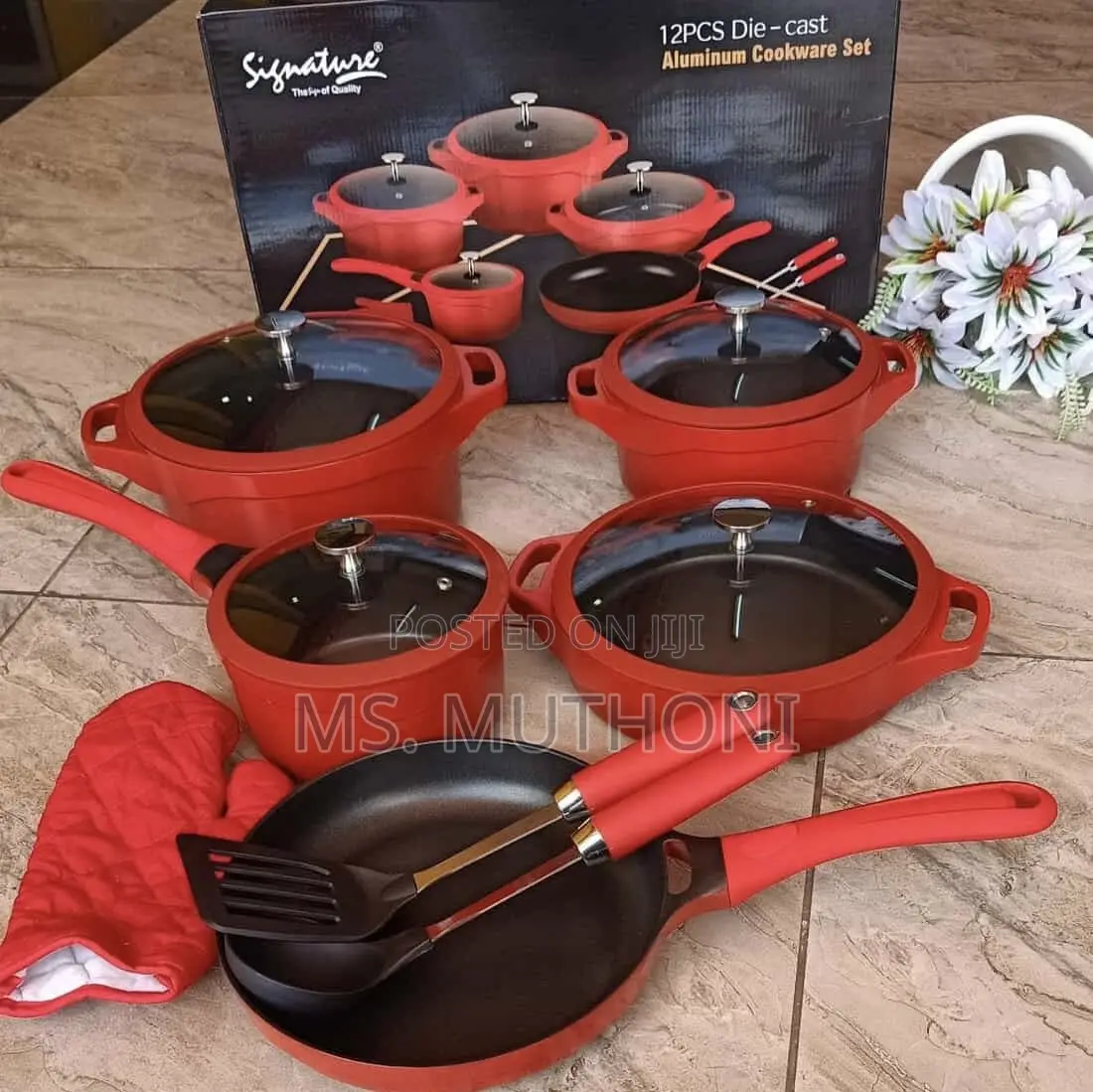 Red 12-Piece Die-Cast Aluminum Cookware Set