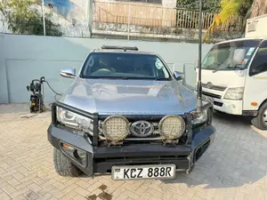 Toyota Hilux 2011 Silver
