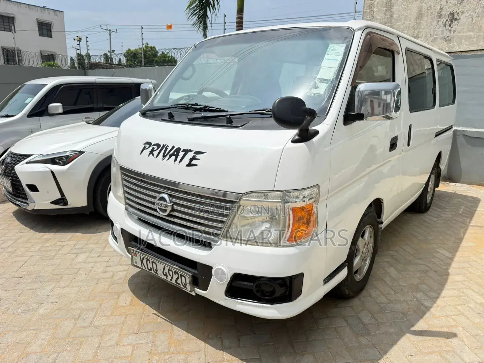 Nissan Caravan (Urvan) 2012 White