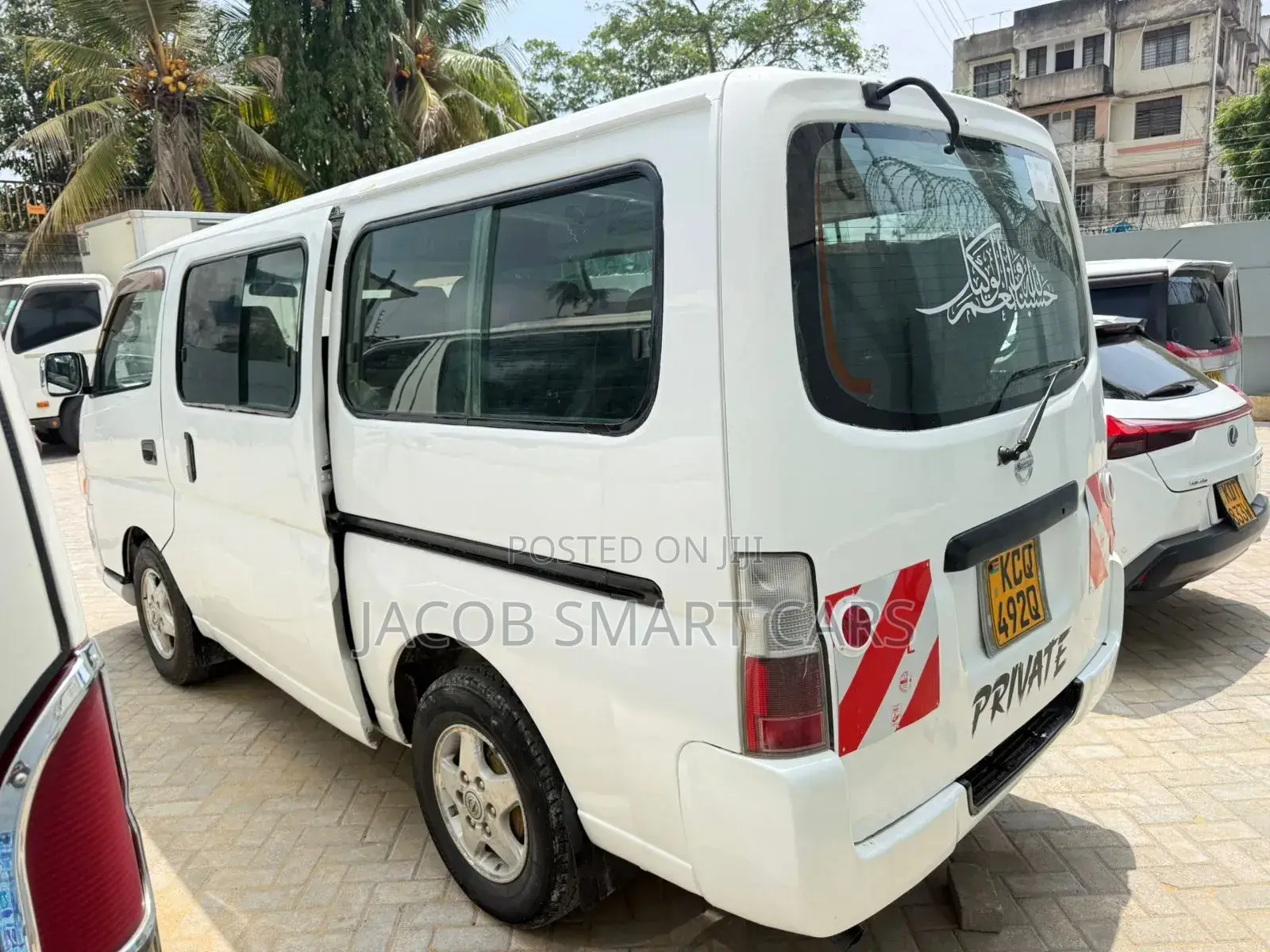 Nissan Caravan (Urvan) 2012 White