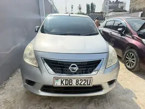 Nissan Tiida 2013 Silver