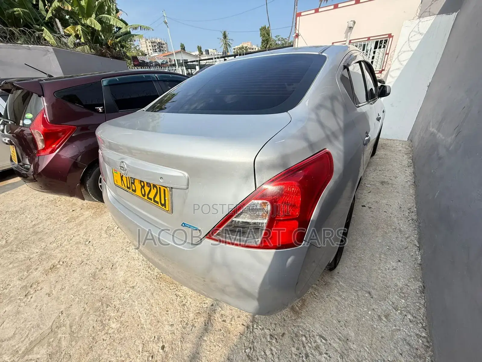 Nissan Tiida 2013 Silver