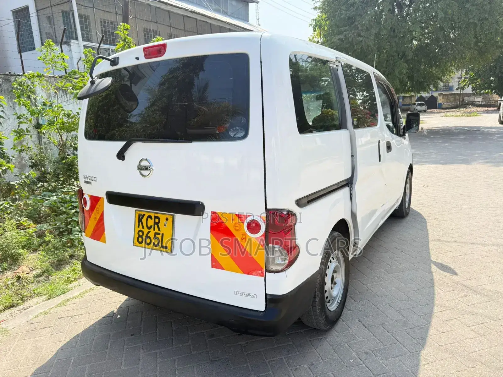 Nissan NV200 2012 White