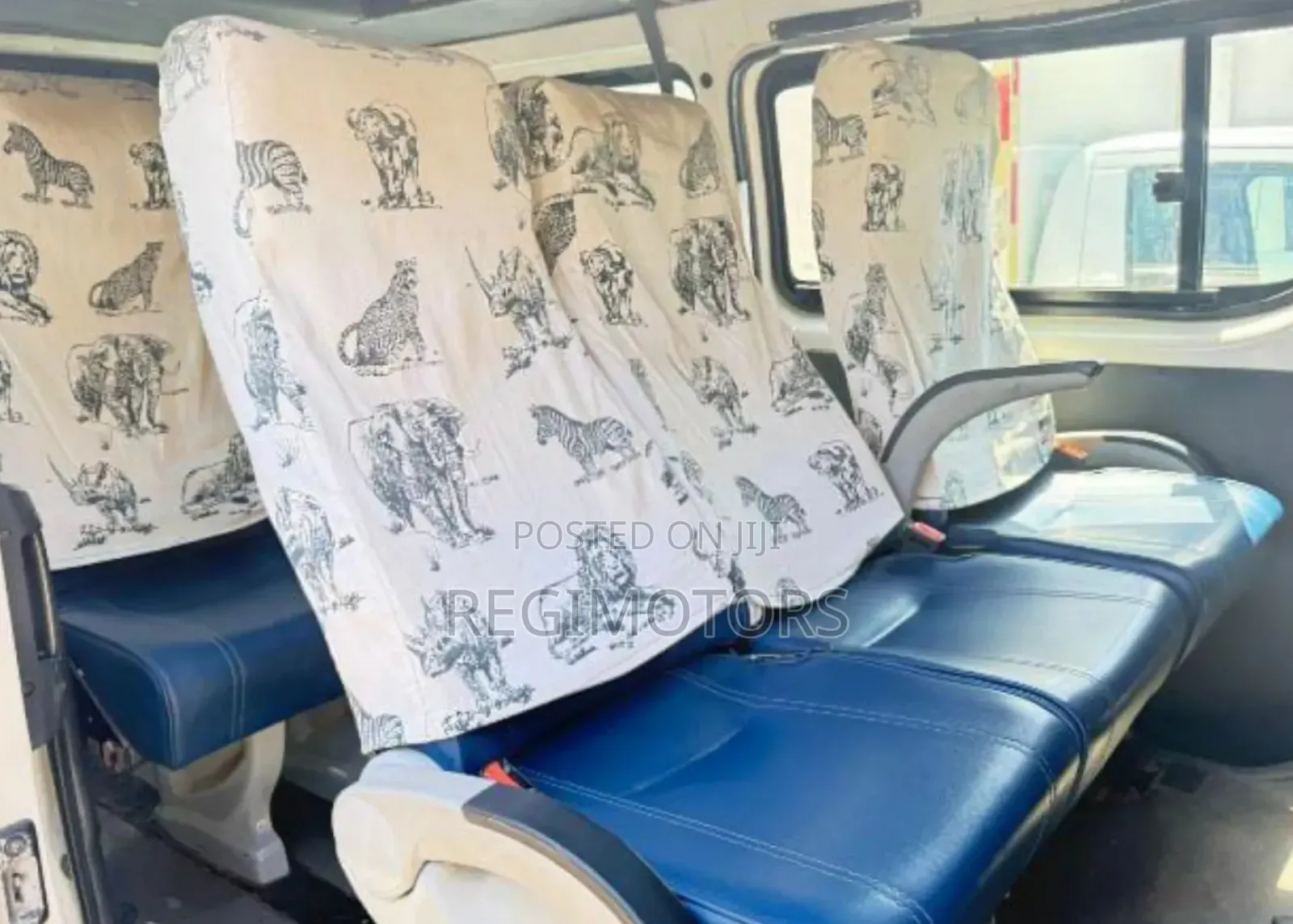 Toyota HiAce 2011 White