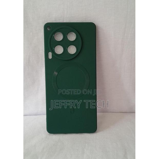 Tecno Camon 30 Soft Silicone Green Unique and Stylish Phone Case Pro