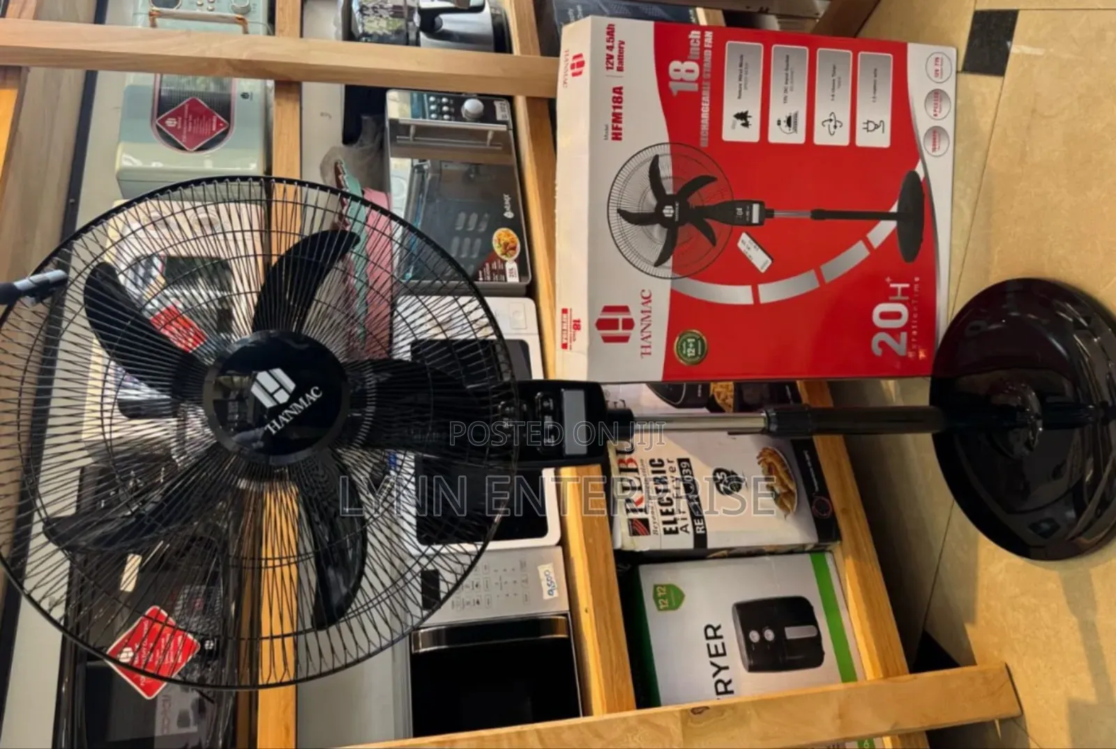 Reachargeable Hanmac 18 Inches Fan
