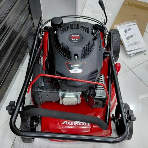 196cc 7.5hp Honda Lawnmower 21"