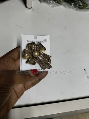 Brooches Rusty Gold Classic