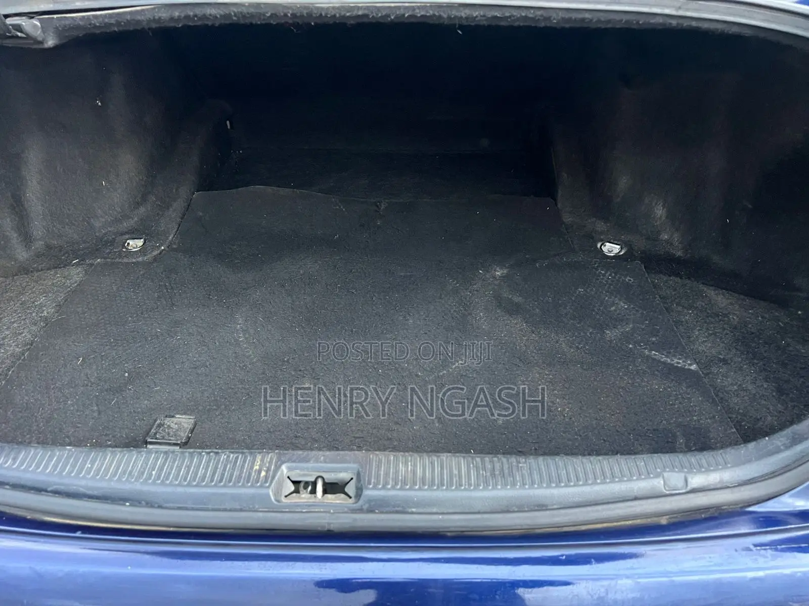 Toyota Crown Royale 2005 Blue