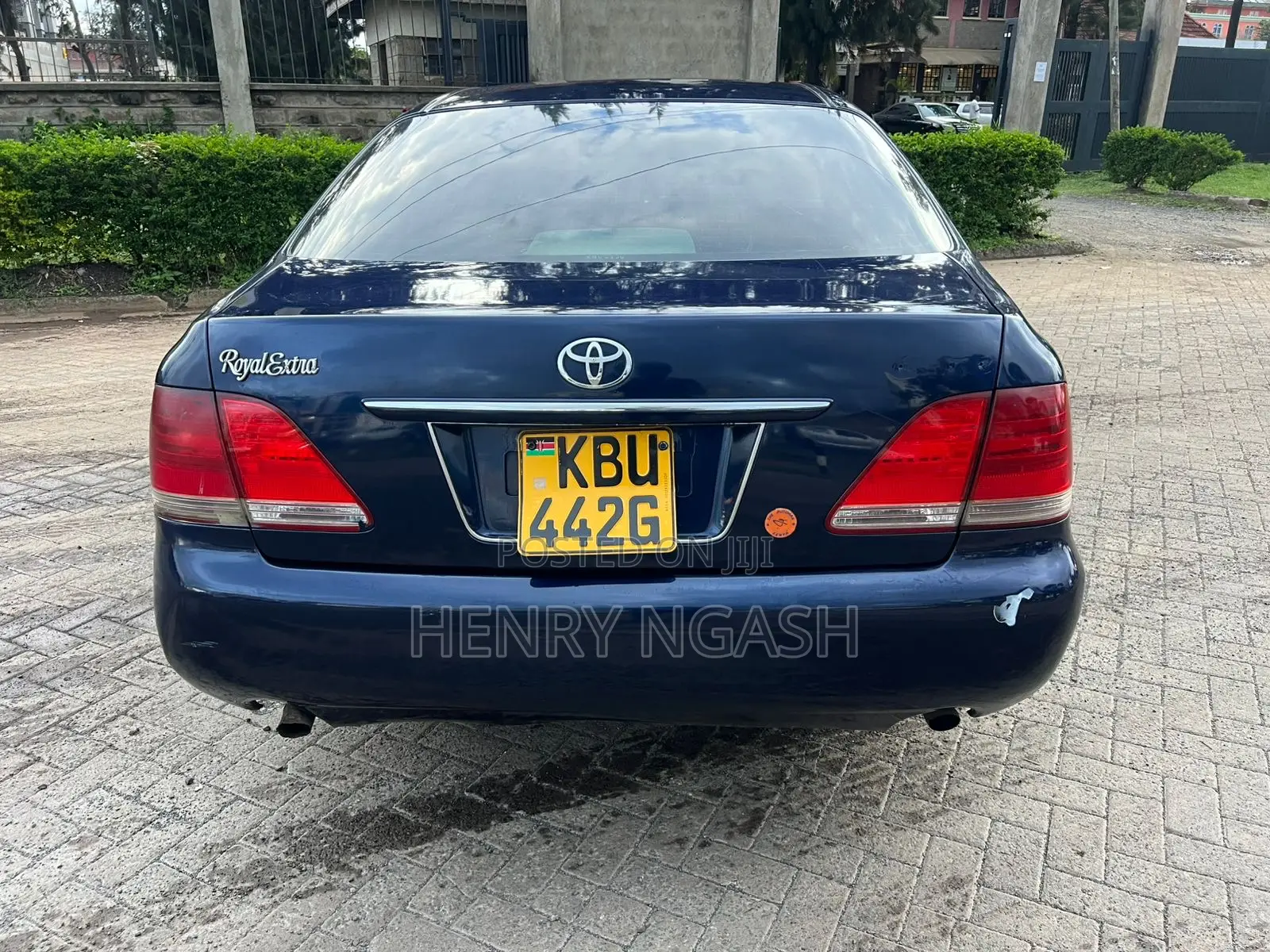 Toyota Crown Royale 2005 Blue